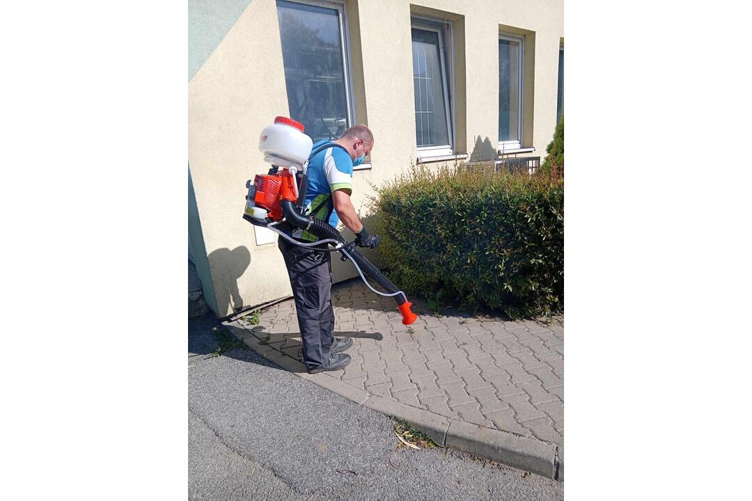 FOTO: Košická mestská časť vyprodukuje denne až 75 vriec odpadu. Obyvatelia, to chce zmenu!, foto 7