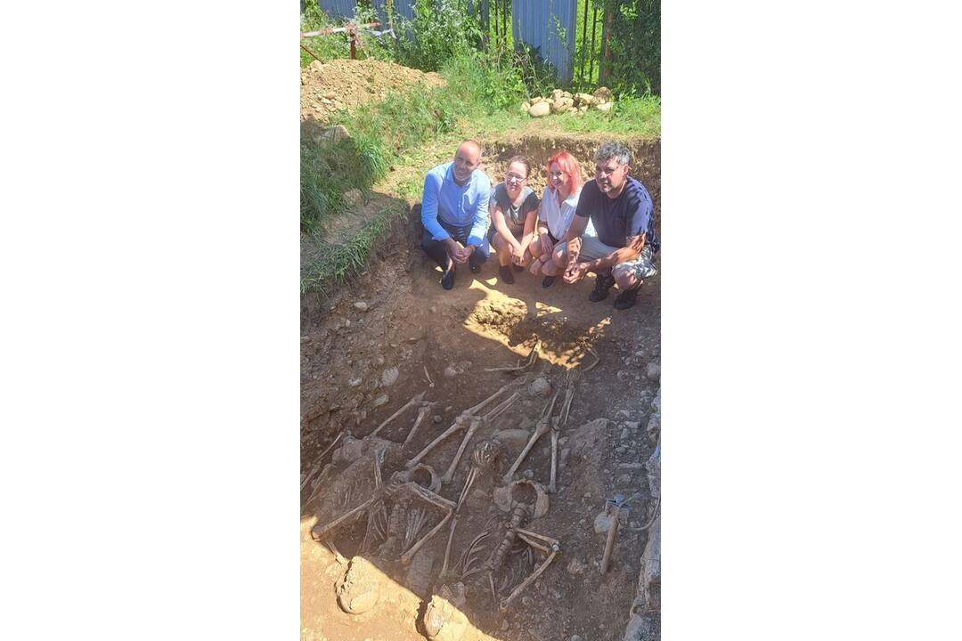 FOTO: V Ťahanovciach odhalili masový hrob poľských vojakov, foto 2