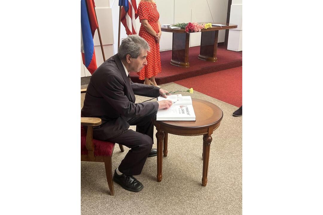 FOTO: Staromestskí oslávenci slávia jubileá. 101. narodeniny oslavujú so starostom, foto 10