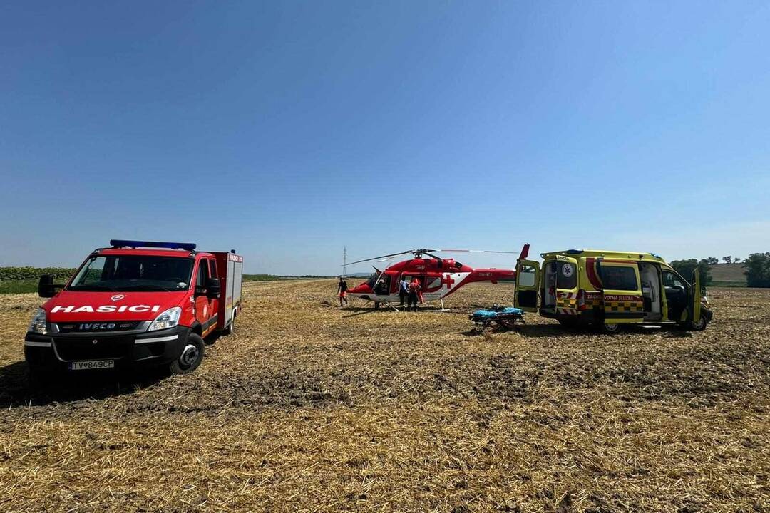 FOTO: Tragická nehoda v Čeľovciach si vyžiadala jeden ľudský život, foto 8