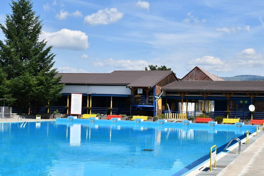 FOTO: Na kúpalisku v Rožňave sa nielen osviežite, ale si aj zašportujete, foto 9