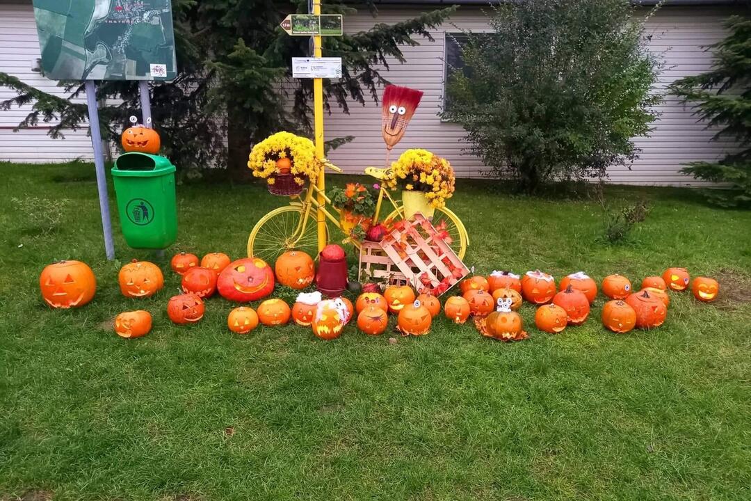 FOTO: Trstené pri Hornáde je jednou z najzábavnejších obcí Slovenska. Jej dekorácie vyčaria úsmev na tvári, foto 2
