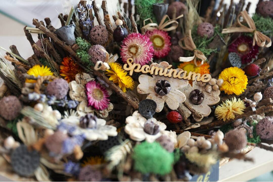 FOTO: Na Verejnom cintoríne v Košiciach otvorili nové kvetinárstvo, foto 9