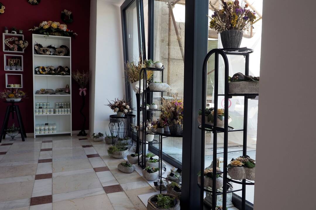 FOTO: Na Verejnom cintoríne v Košiciach otvorili nové kvetinárstvo, foto 6