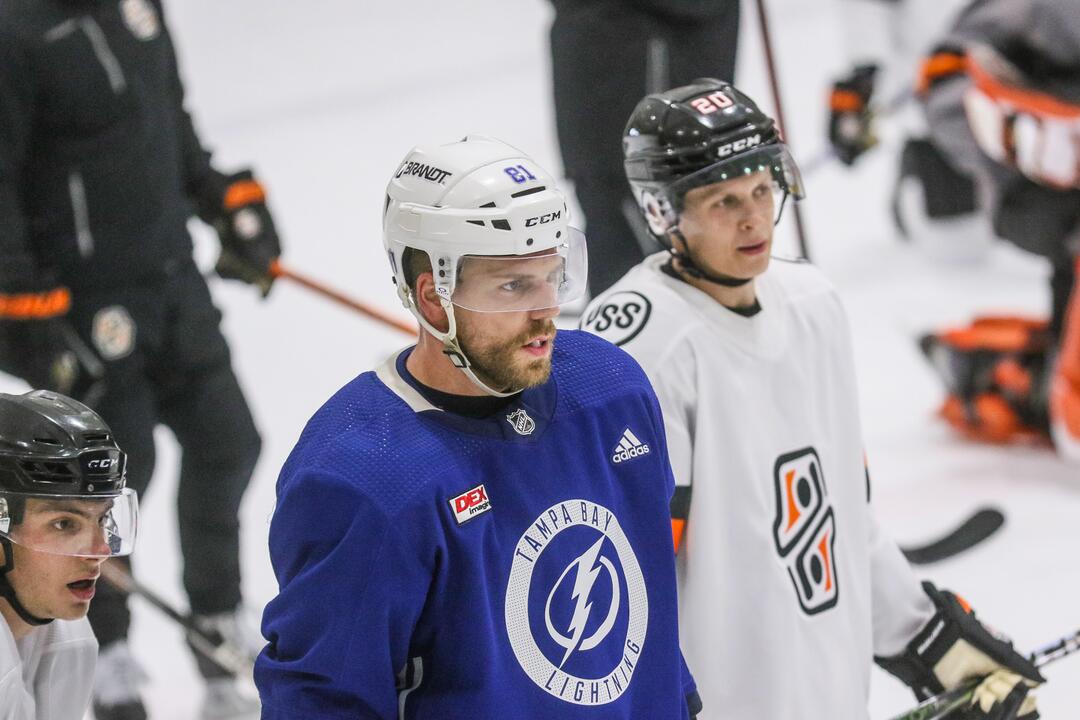 FOTO: Tréningy košických hokejistov sú v plnom prúde, neodradili ich ani sťažené podmienky, foto 9