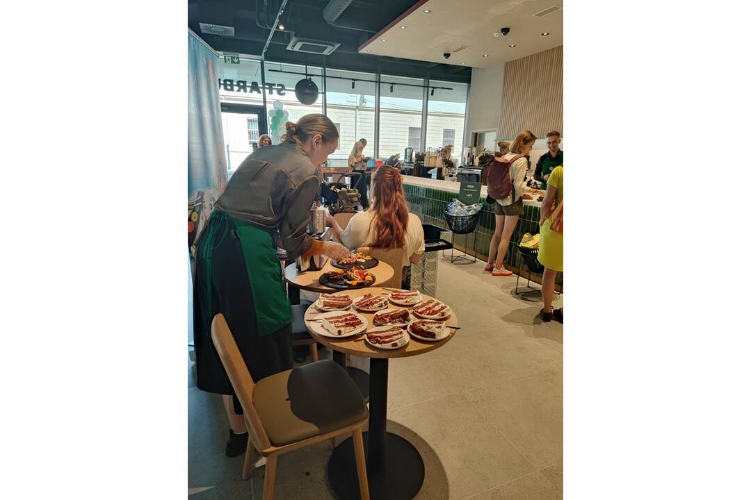 FOTO: Novootvorená kavireň Starbucks v Košiciach, foto 4