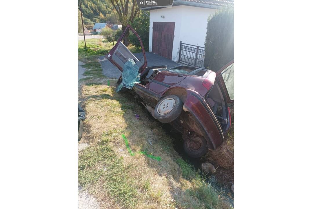 FOTO: Smrteľná nehoda pri Rejdovej, foto 1