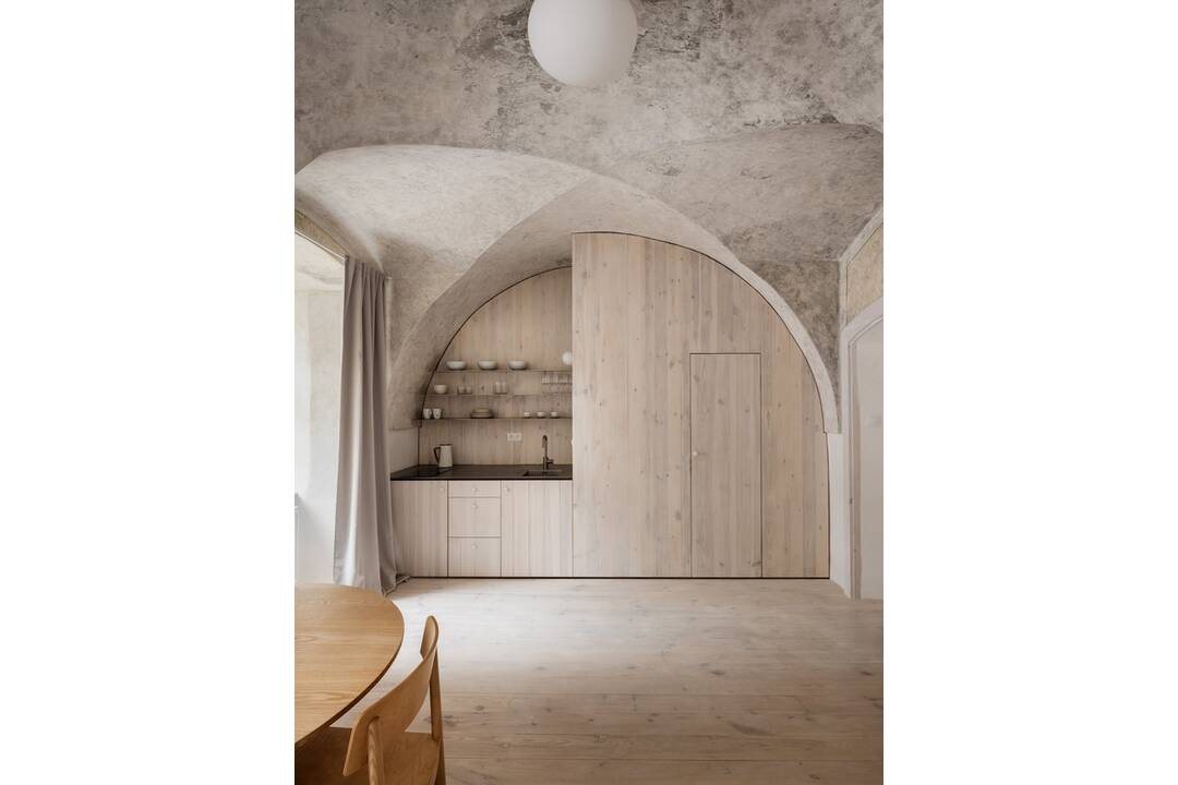 FOTO: Apartmány v rožňavskom kláštore sú nominované na Cenu verejnosti CE ZA AR, foto 1