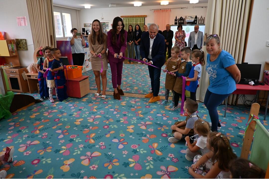 FOTO: Malí technici v akcii. Škôlkari z Jilemnického vyrábajú vlastné modely a učia sa základy techniky, foto 10