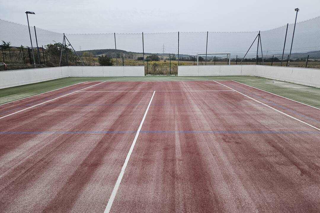 FOTO: Mestská časť Košice - Krásna zrekonštruovala multifunkčné ihrisko, foto 6