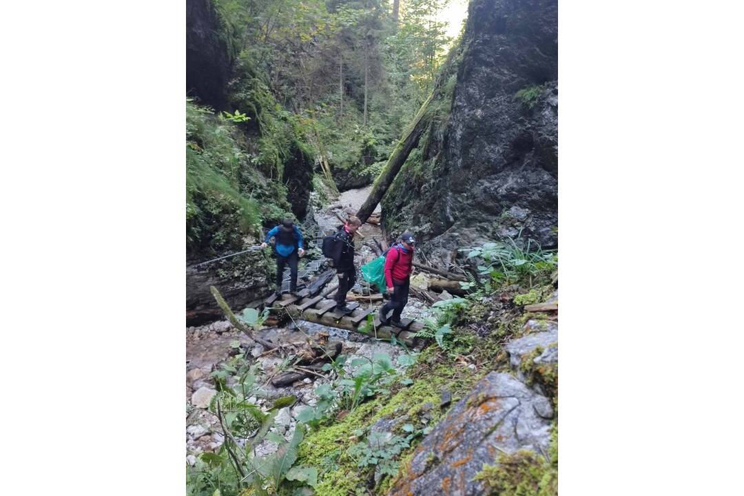 FOTO: Skauti sa pustili do čistenia Slovenského raja, foto 22