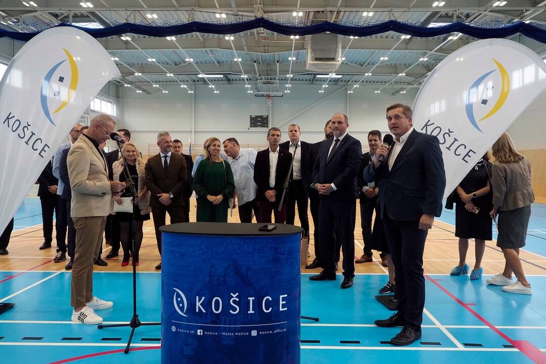 FOTO: Nová športová hala v Ťahanovciach teší mladých športovcov, foto 15