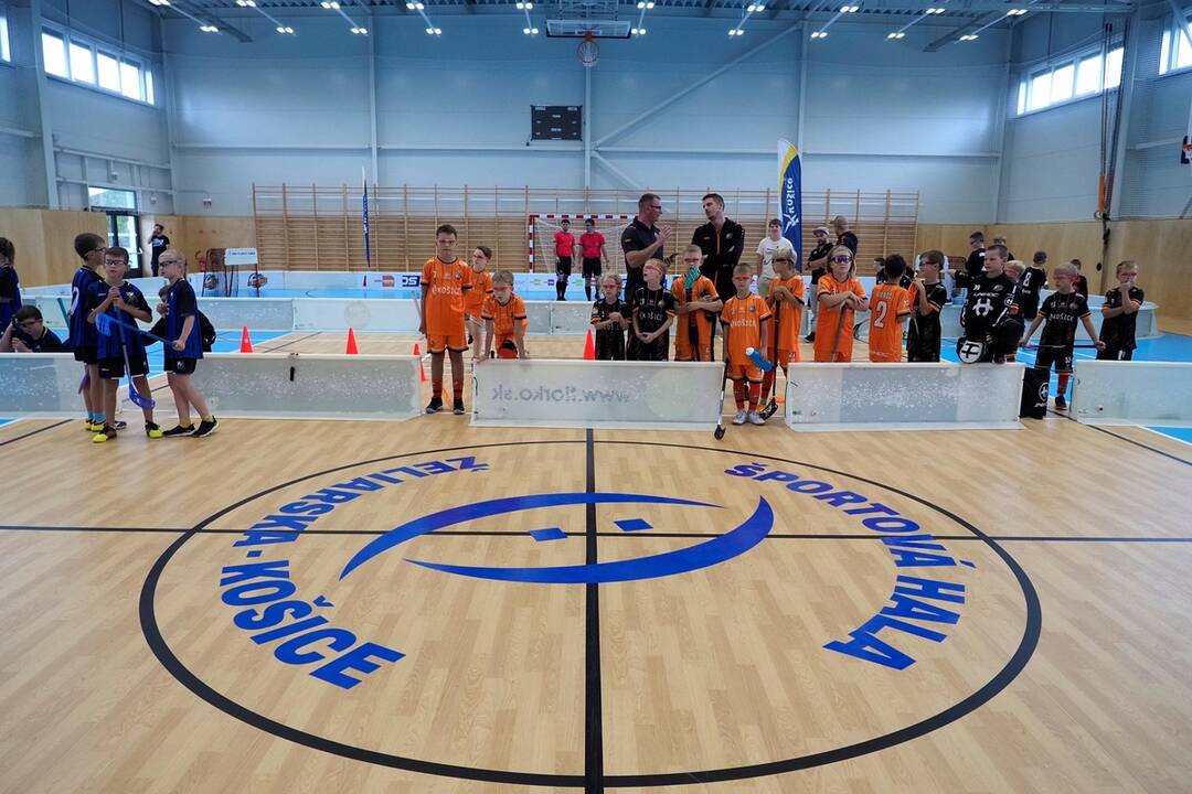 FOTO: Nová športová hala v Ťahanovciach teší mladých športovcov, foto 4