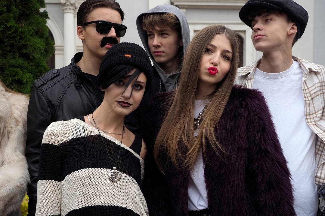 FOTO: Košickí študenti premenili Hlavnú ulicu na španielsku La Ramblu, foto 35