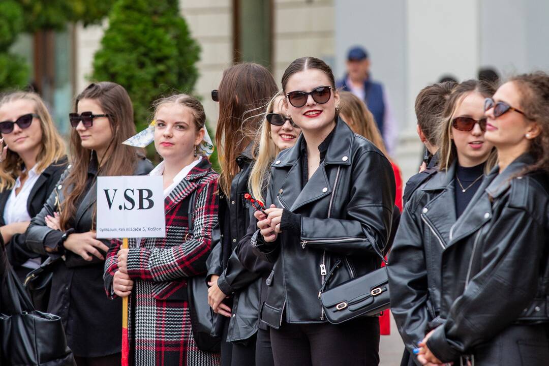 FOTO: Košickí študenti premenili Hlavnú ulicu na španielsku La Ramblu, foto 54
