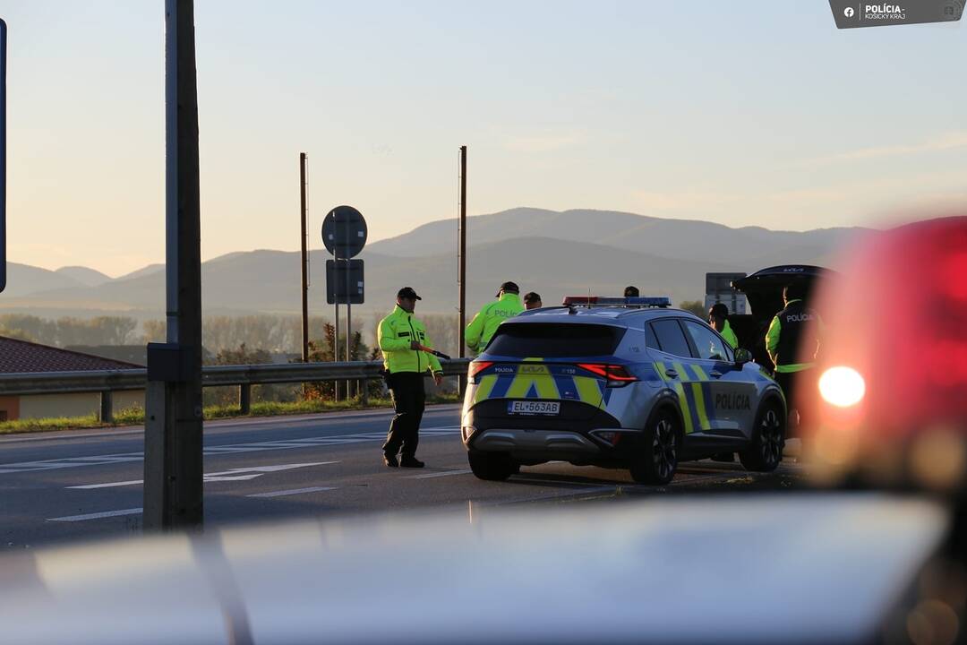 FOTO: Polícia opäť obsadila cesty v Košickom kraji, posvietili si na opitých vodičov, foto 1