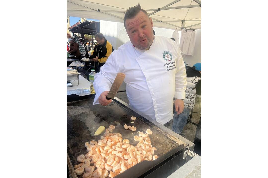 FOTO: Kapustobranie na Starom pľaci potešilo chuťové poháriky Košičanov, foto 10