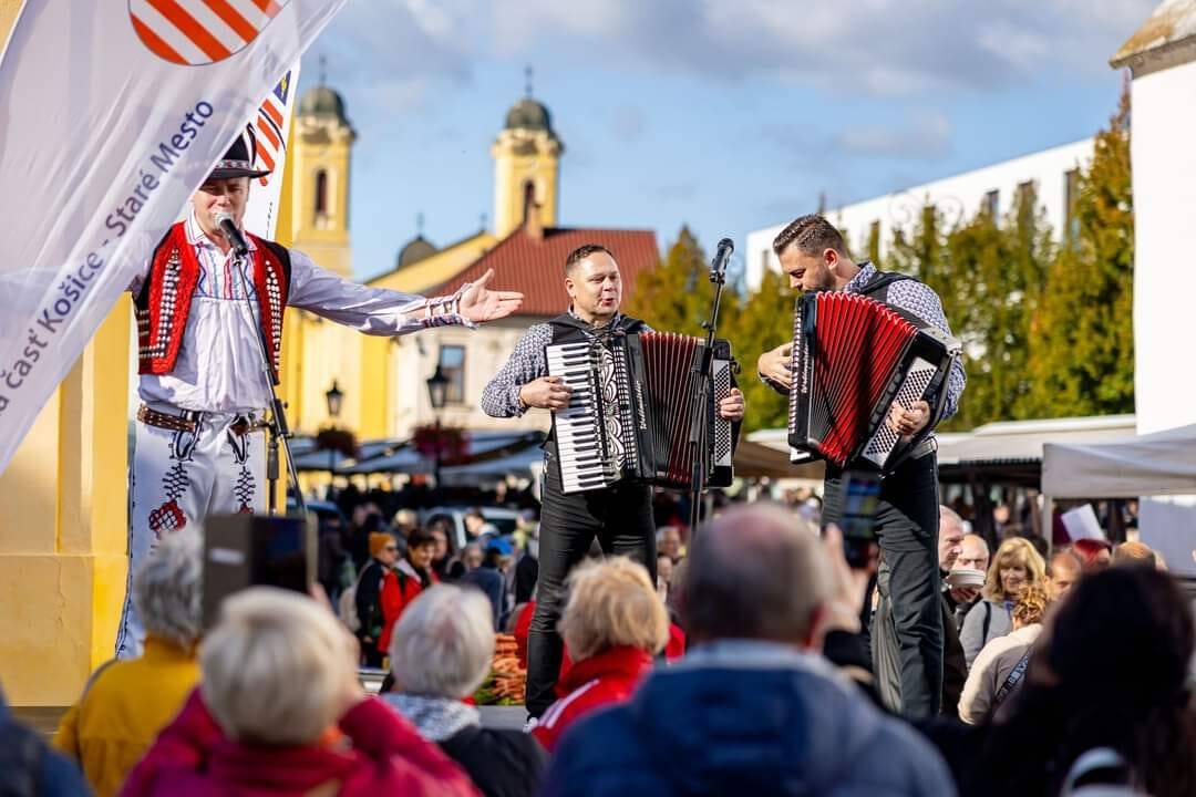 FOTO: Kapustobranie na Starom pľaci potešilo chuťové poháriky Košičanov, foto 24