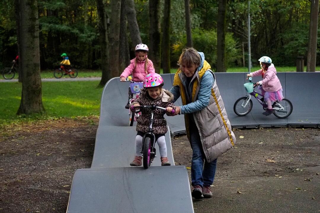 FOTO: Takto vyzerá novy pumptrack na Aničke. Trúfnete si?, foto 4