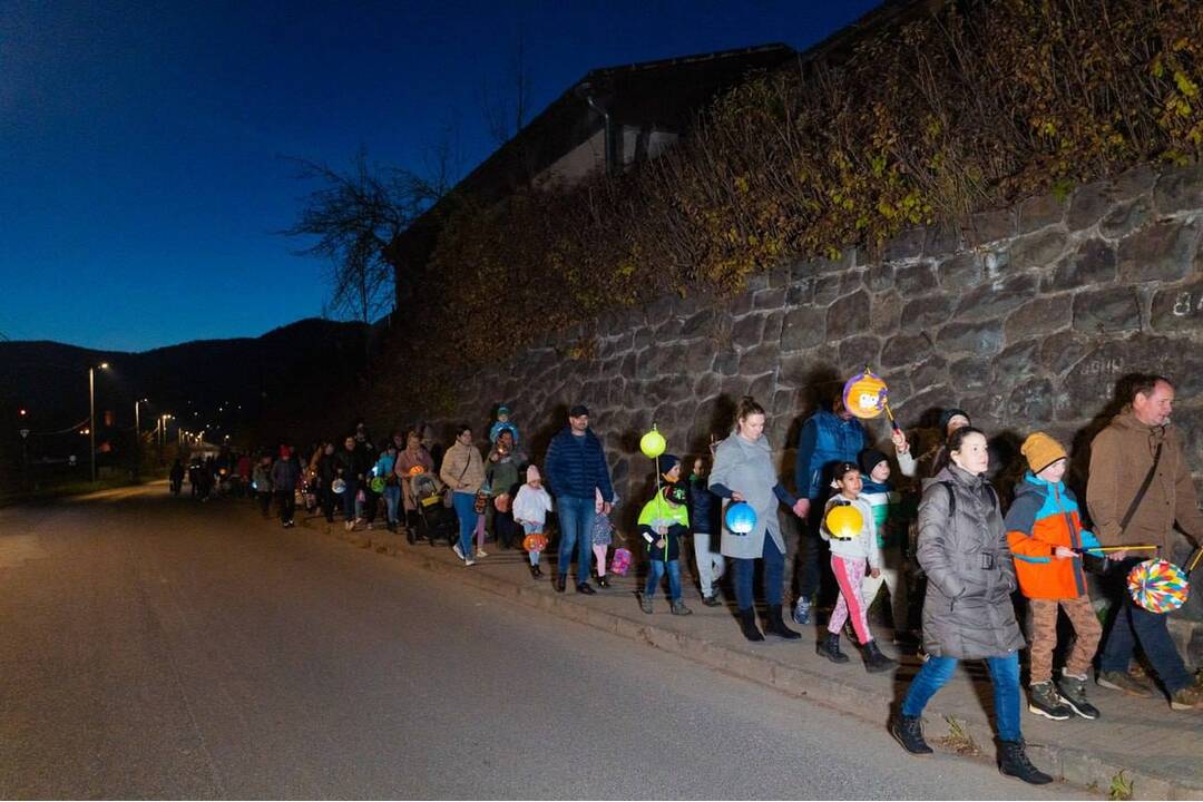 FOTO: Lampiónový sprievod ulicami Gelnice, foto 18