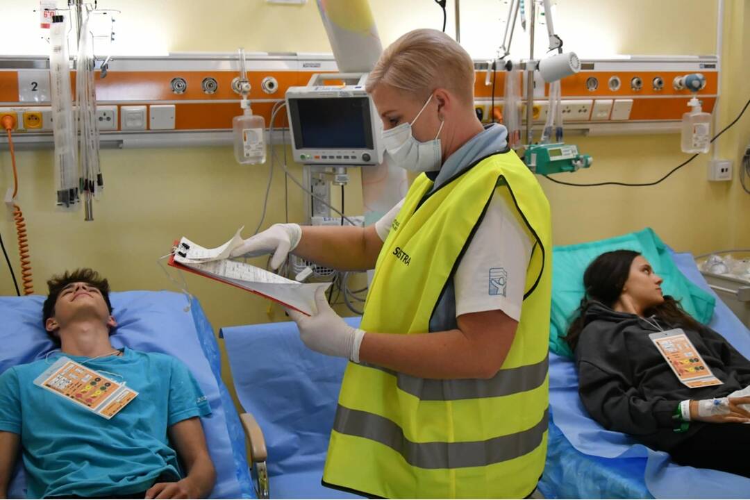 FOTO: Simulované cvičenie zdravotníkov v košickej Detskej fakultnej nemocnici, foto 18