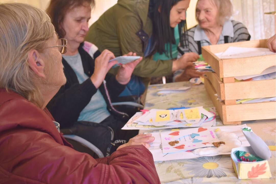 FOTO: Listy od detí z rôznych kútov Slovenska potešili košických seniorov, foto 17