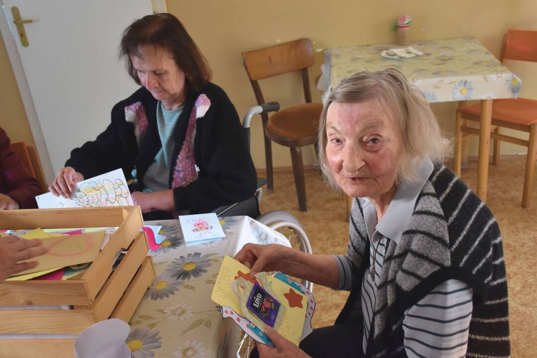 FOTO: Listy od detí z rôznych kútov Slovenska potešili košických seniorov, foto 18
