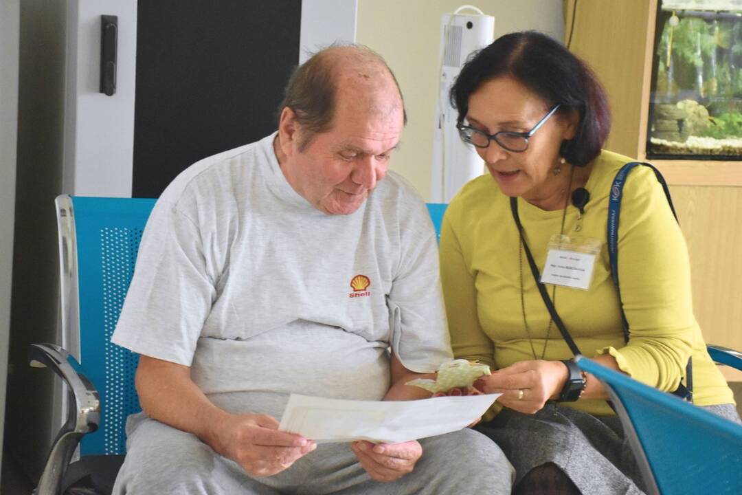 FOTO: Listy od detí z rôznych kútov Slovenska potešili košických seniorov, foto 20