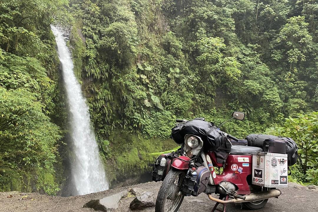 Slovenský cestovateľ Ján Drinka precestoval svet za 17 mesiacov na motorke, foto 10
