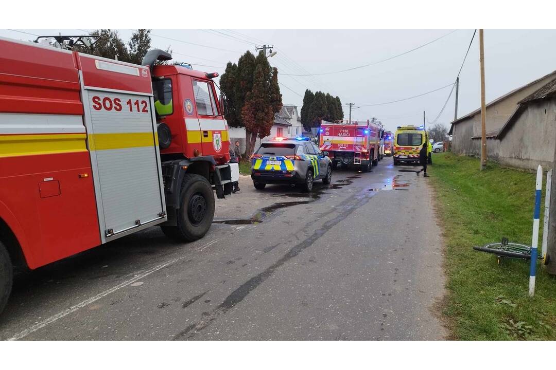 FOTO: Požiar rodinného domu v obci Zemplínske Jastrabie, foto 15