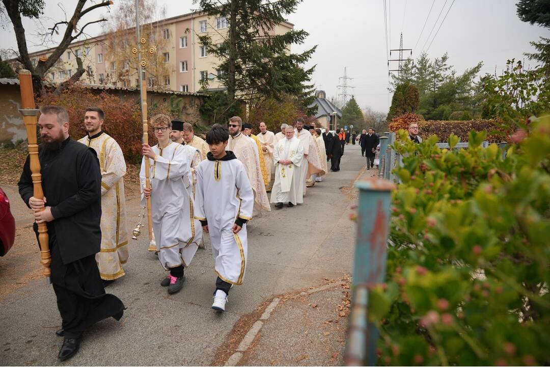 Gréckokatolícki veriaci premenili starú tepláreň na chrám, foto 2