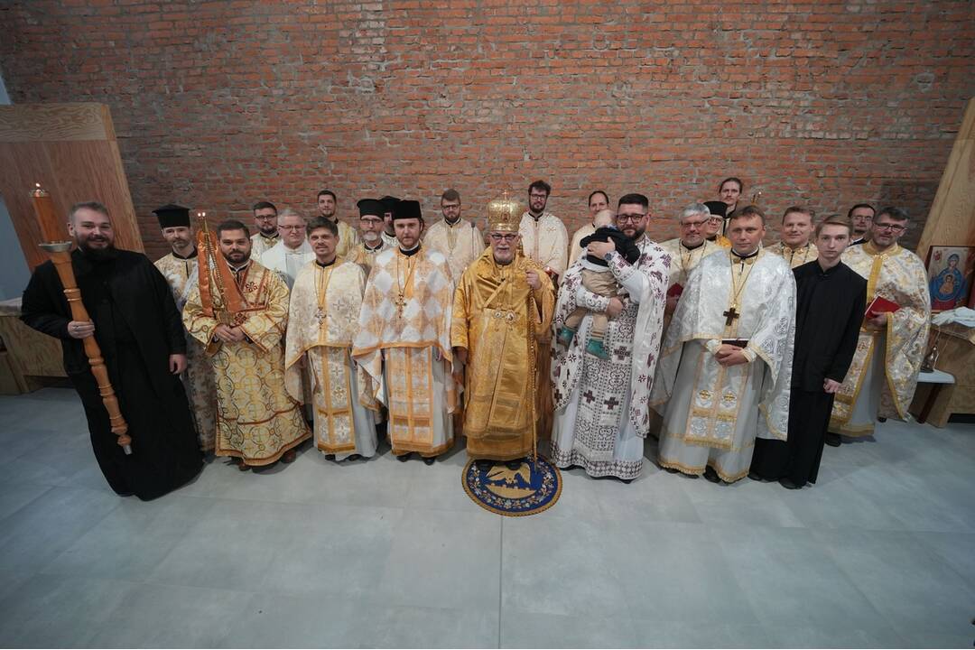 Gréckokatolícki veriaci premenili starú tepláreň na chrám, foto 8