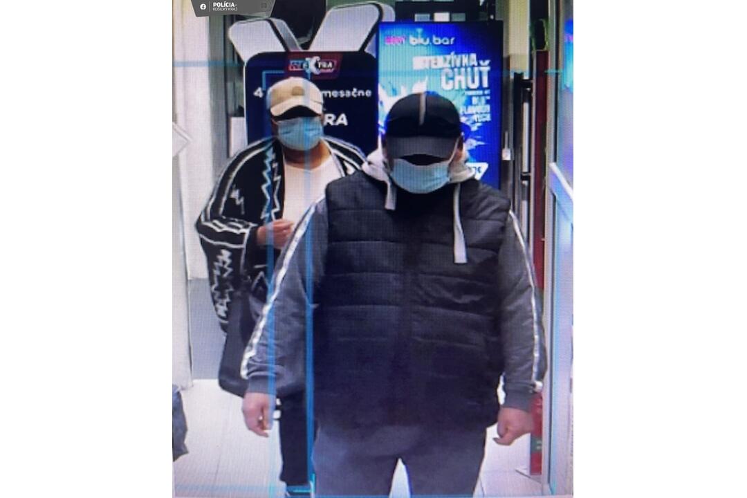FOTO: Košičania, nepoznáte túto dvojicu? Muž a žena kradli v obchodnom centre, foto 3