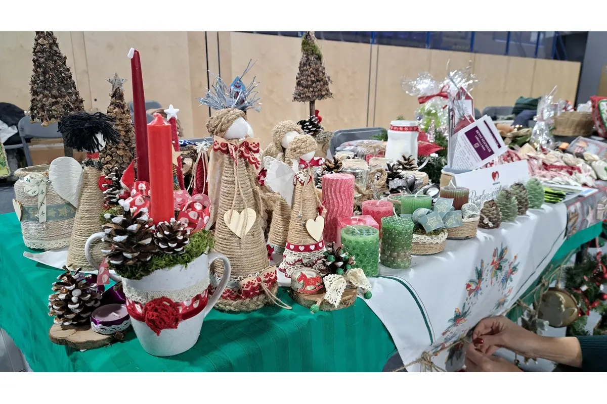 Štedrá burza v srdci Košíc je v plnom prúde, foto 2