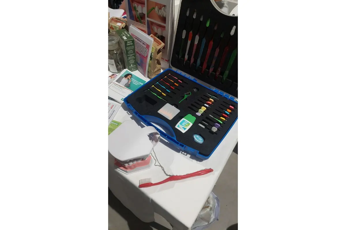 Na veľtrh vzdelávania prichádzajú veľké skupiny záujemcov, foto 1