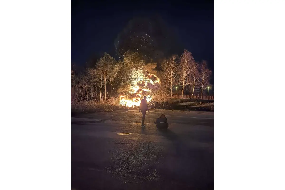 Požiar vypukol pri hádzanárskej hale, foto 1