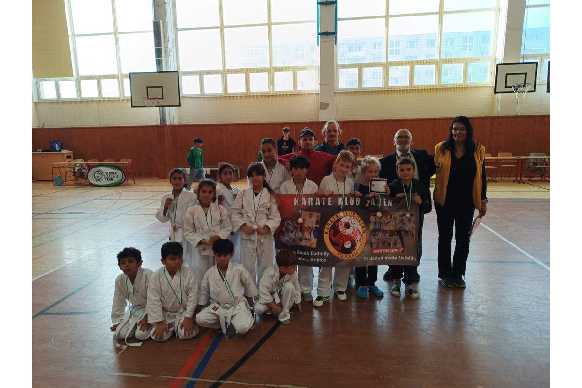 FOTO: Žiaci z Luníka 9 žnú športové úspechy, foto 5