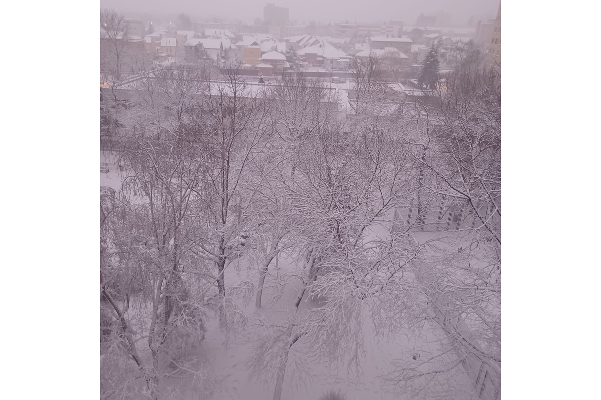 Košičanov na nový rok prekvapila poriadna snehová nádielka, foto 7