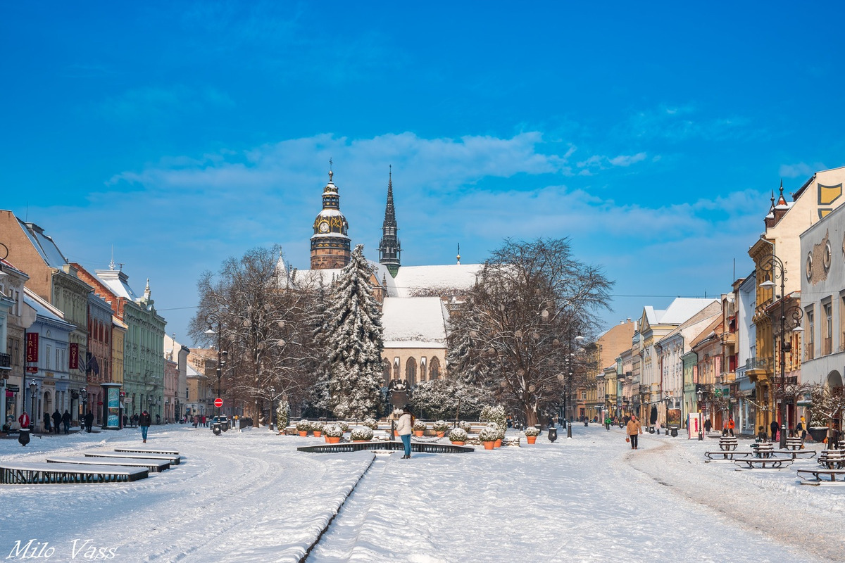FOTO: Košice sa pod snehovou prikrývkou menia na rozprávku, foto 7