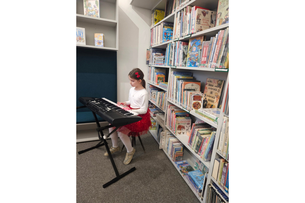 Zmodernizovanú pobočku Knižnice pre mládež mesta Košice slávnostne otvorili, foto 1