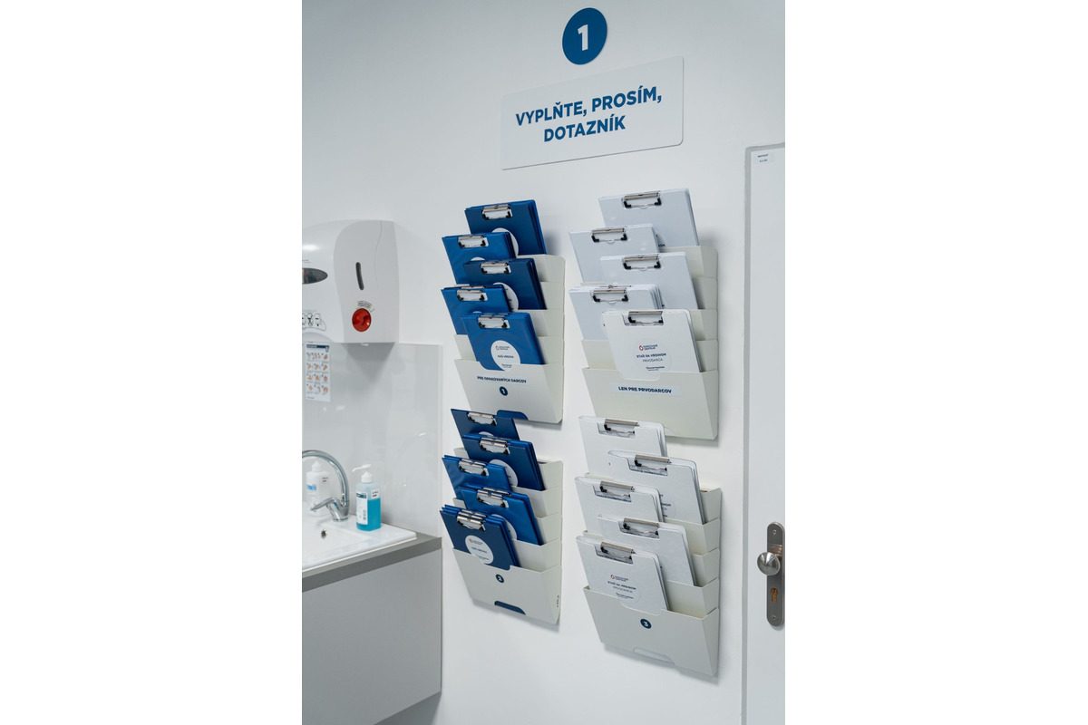 Krv aj krvnú plazmu môžete darovať vo vynovenom centre v Trebišove, foto 8