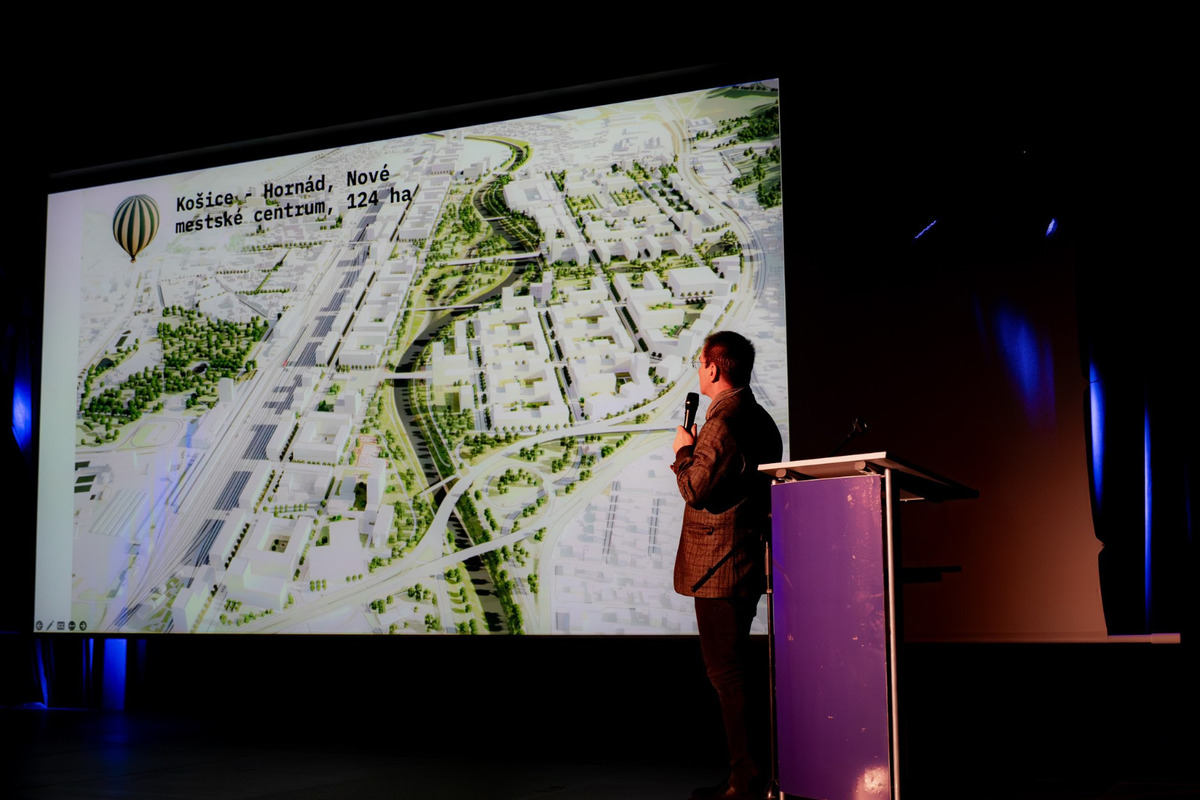 Takmer stovka odborníkov ponúkla svoje nápady a riešenia Košiciam, foto 4