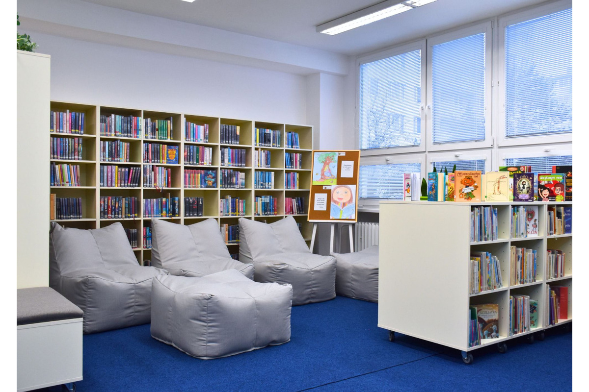 Detskí čitatelia sa tešia z ďalších otvorených pobočiek Knižnice pre mládež, foto 1