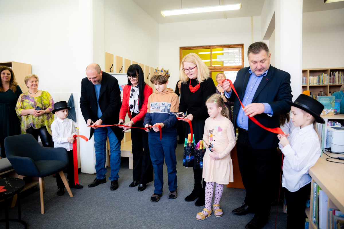 Detskí čitatelia sa tešia z ďalších otvorených pobočiek Knižnice pre mládež, foto 11