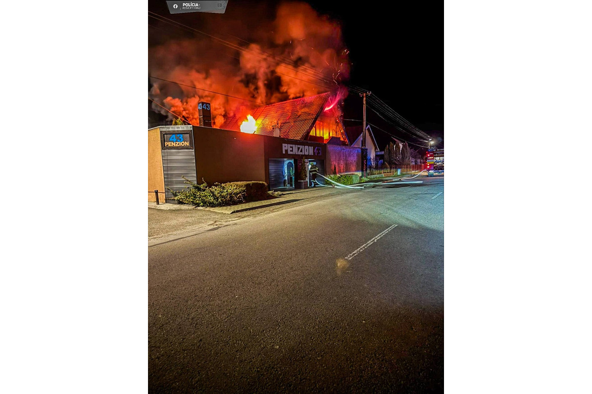 FOTO: Požiar penziónu v Sobranciach, foto 3