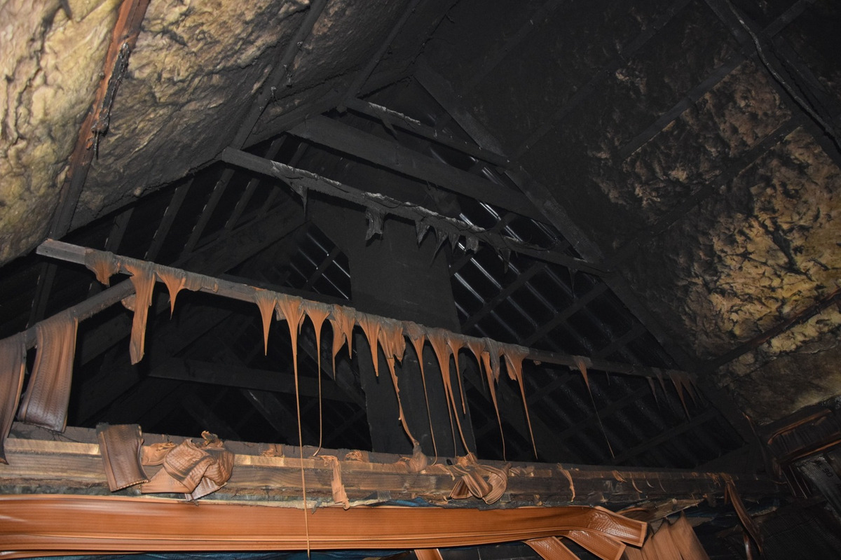 FOTO: Požiar penziónu v Sobranciach, foto 9