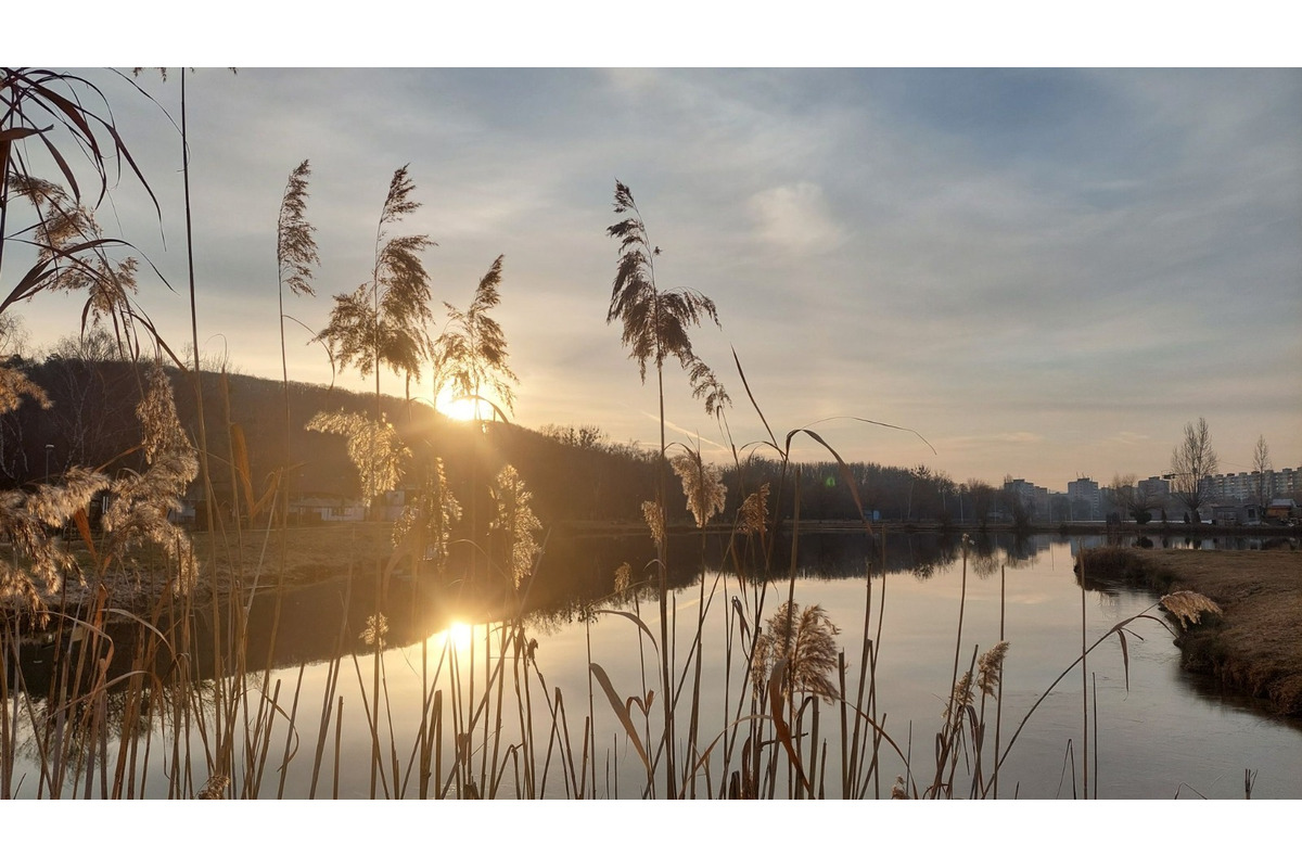 FOTO: Takto vyzerali zimné februárové dni na Jazere, počasie prialo otužilcom aj fanúšikom jari, foto 13