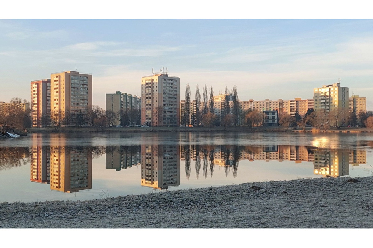 FOTO: Takto vyzerali zimné februárové dni na Jazere, počasie prialo otužilcom aj fanúšikom jari, foto 17