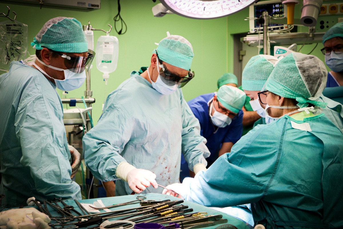 FOTO: Plne endoskopická operácia srdca sú v košickom VÚSCH, foto 2
