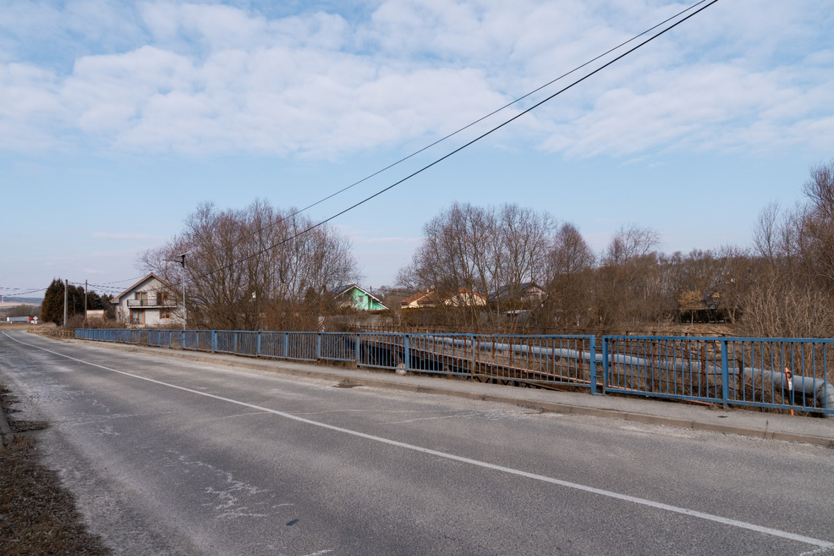 FOTO: Poškodený most v Ploskom začali opravovať, foto 6